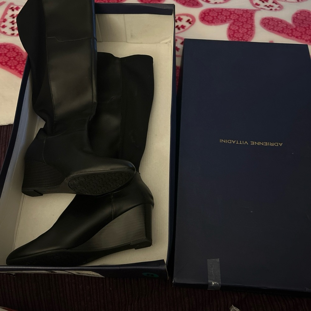 Adrienne Vittadini Black Wedge Shoes Modern Design